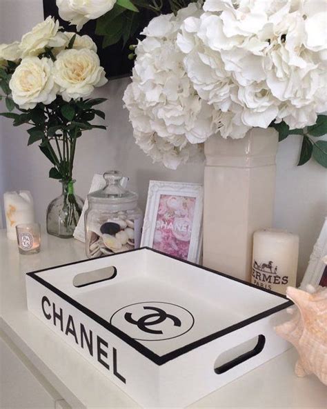 chanel room decor ideas - Chanel pictures for bedroom.